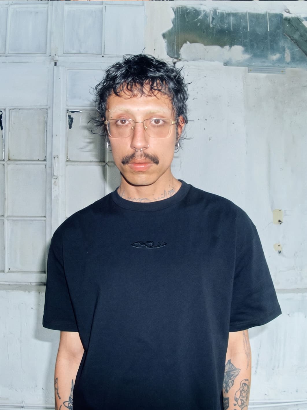Black embroidered T-shirt • RAW